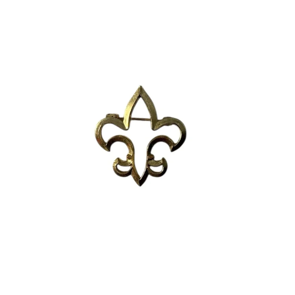 Vintage Gold Tone Dainty Fleur‎ De Lis Brooch Pin